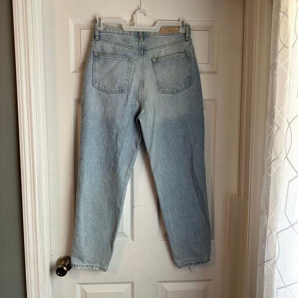 Betro Simone Size 29 Light Wash Distressed Button Fly Ankle Denim Jeans - Picture 3 of 7